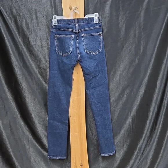 Like new size Girls 16 Gap denim blue jeans - Picture 6 of 8